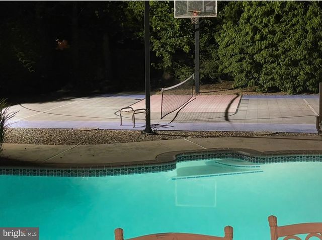 71 BROADACRE DR, Mount Laurel, NJ 08054