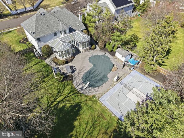 71 BROADACRE DR, Mount Laurel, NJ 08054