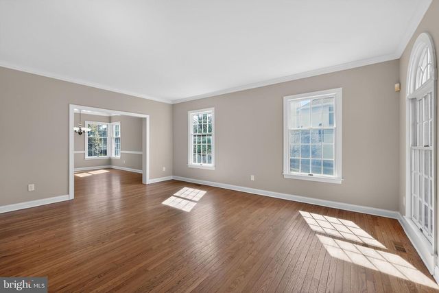 71 BROADACRE DR, Mount Laurel, NJ 08054