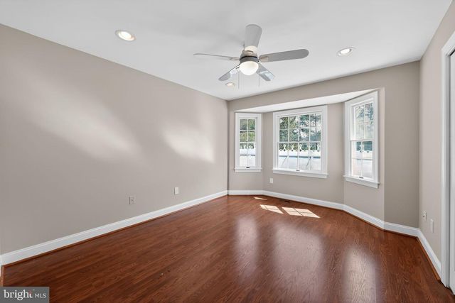 71 BROADACRE DR, Mount Laurel, NJ 08054