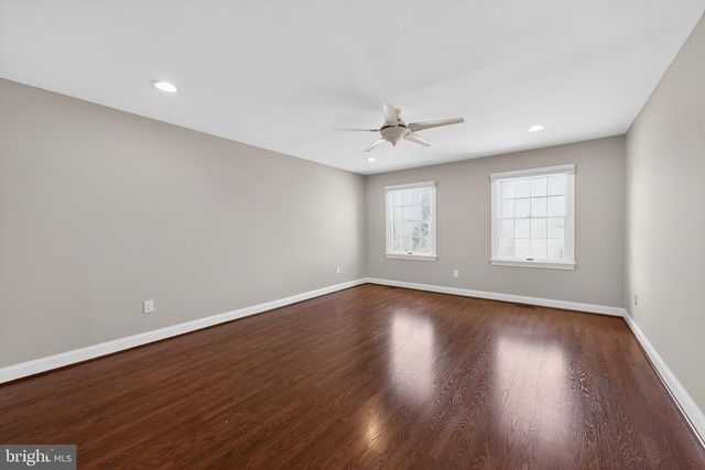 71 BROADACRE DR, Mount Laurel, NJ 08054