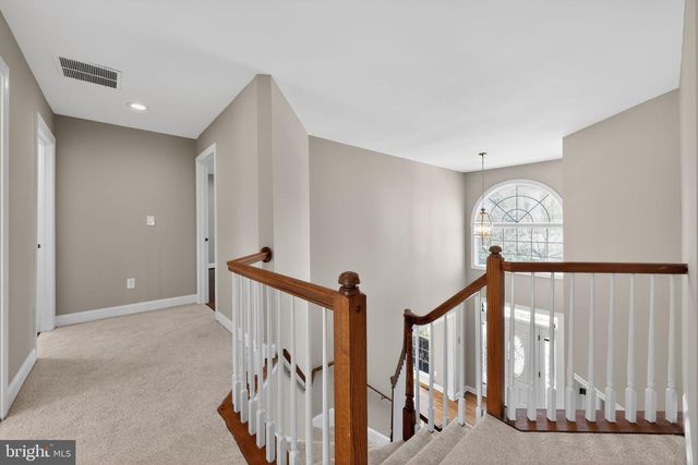 71 BROADACRE DR, Mount Laurel, NJ 08054