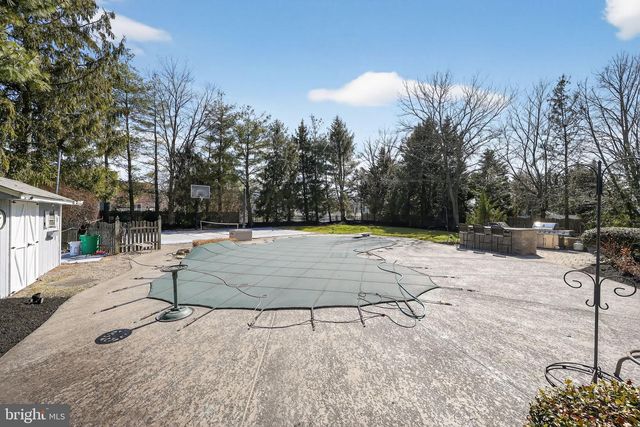 71 BROADACRE DR, Mount Laurel, NJ 08054