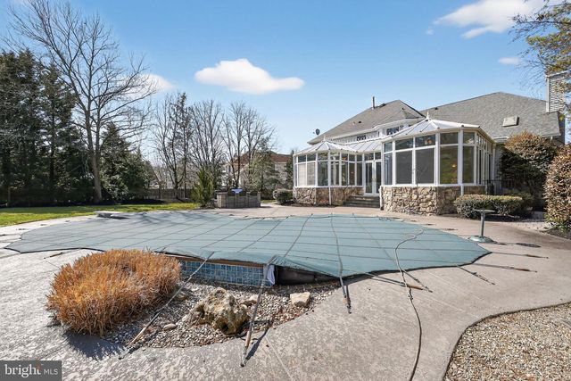 71 BROADACRE DR, Mount Laurel, NJ 08054