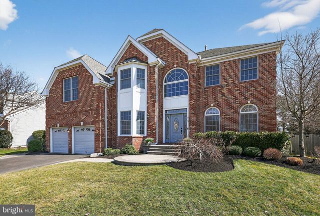 71 BROADACRE DR, Mount Laurel, NJ 08054