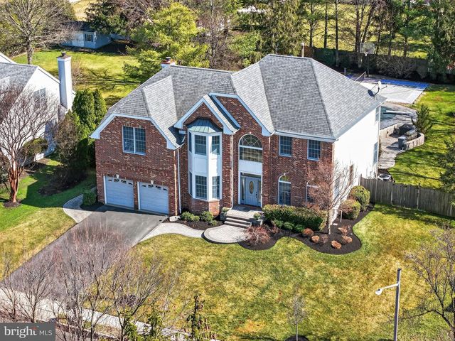 71 BROADACRE DR, Mount Laurel, NJ 08054