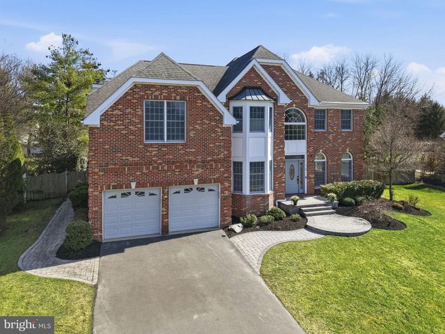 71 BROADACRE DR, Mount Laurel, NJ 08054