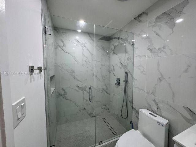 2122 NE 39th Ter, Homestead, FL 33033