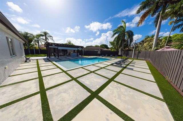 2122 NE 39th Ter, Homestead, FL 33033