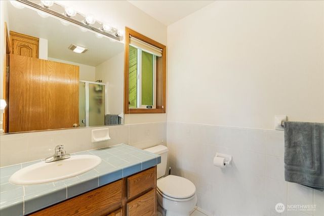 129 Cedar Falls Drive, Kelso, WA 98626