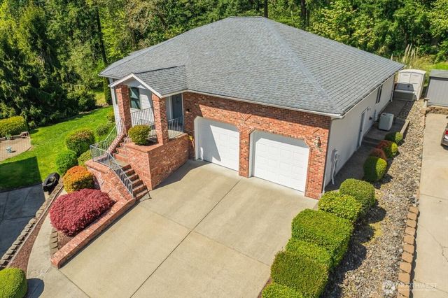 129 Cedar Falls Drive, Kelso, WA 98626