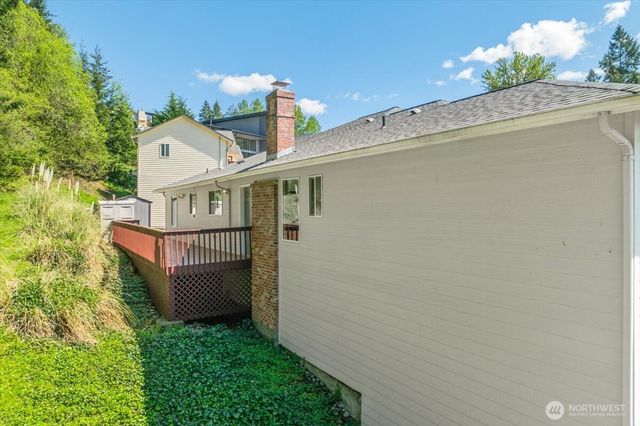 129 Cedar Falls Drive, Kelso, WA 98626