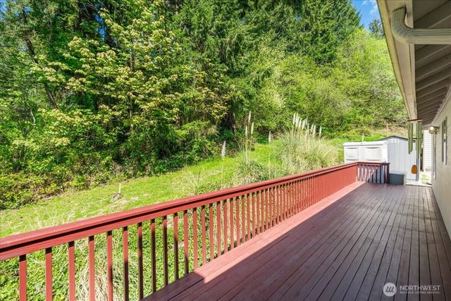 129 Cedar Falls Drive, Kelso, WA 98626