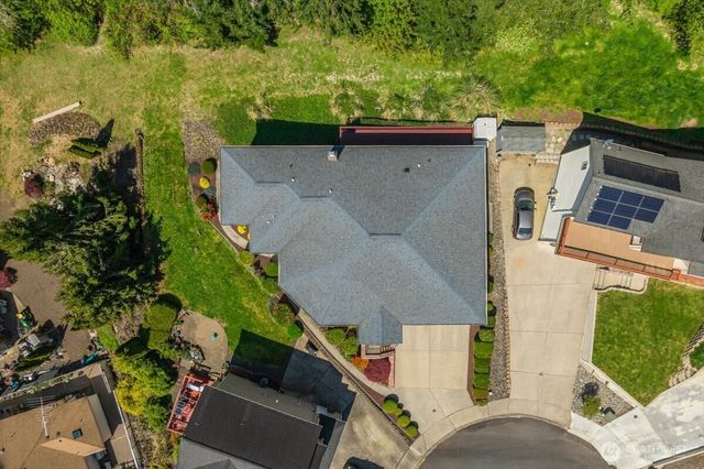 129 Cedar Falls Drive, Kelso, WA 98626