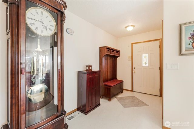 129 Cedar Falls Drive, Kelso, WA 98626