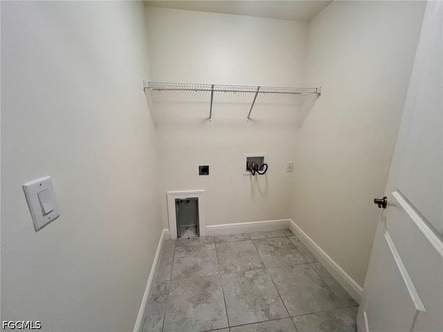 3322 SW 17th PL, Cape Coral, FL 33914