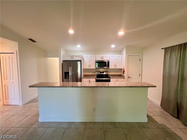 3322 SW 17th PL, Cape Coral, FL 33914