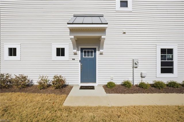 1002 Opal Street 104, Suffolk, VA 23435