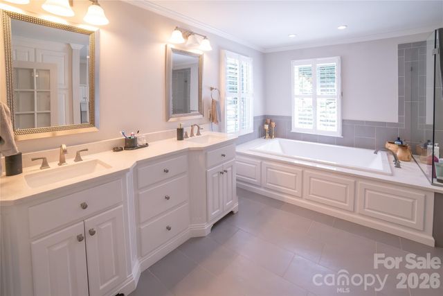 1793 Cedar Drive SE, Lenoir, NC 28645