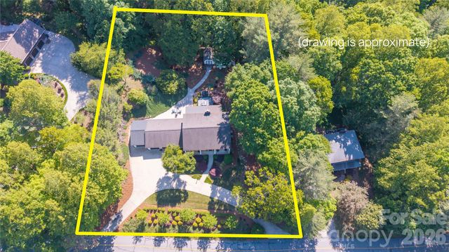 1793 Cedar Drive SE, Lenoir, NC 28645