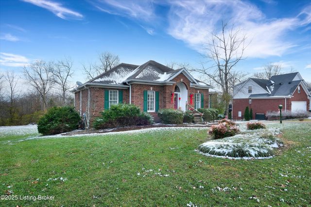 1928 Prestwick Dr, La Grange, KY 40031