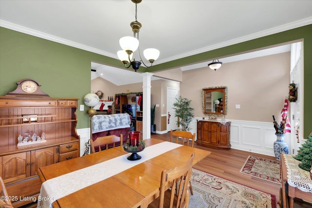 1928 Prestwick Dr, La Grange, KY 40031