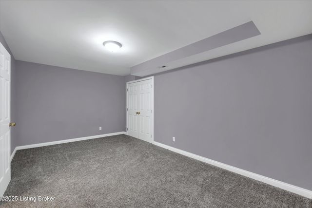 1928 Prestwick Dr, La Grange, KY 40031