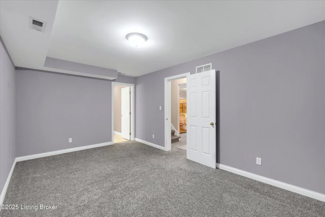 1928 Prestwick Dr, La Grange, KY 40031