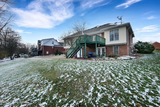 1928 Prestwick Dr, La Grange, KY 40031