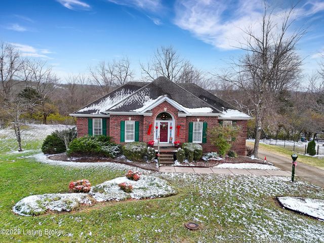 1928 Prestwick Dr, La Grange, KY 40031