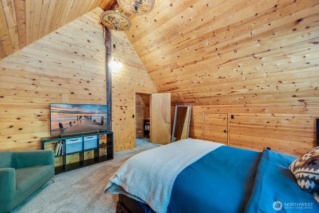 4711 Kachess Lake Rd, Easton, WA 98925