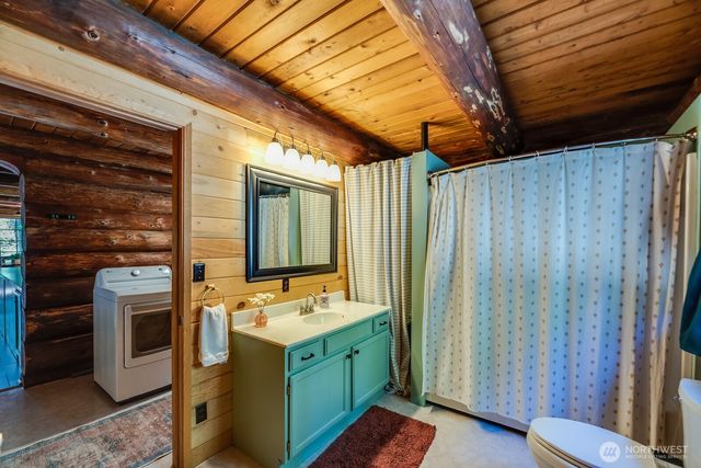 4711 Kachess Lake Rd, Easton, WA 98925