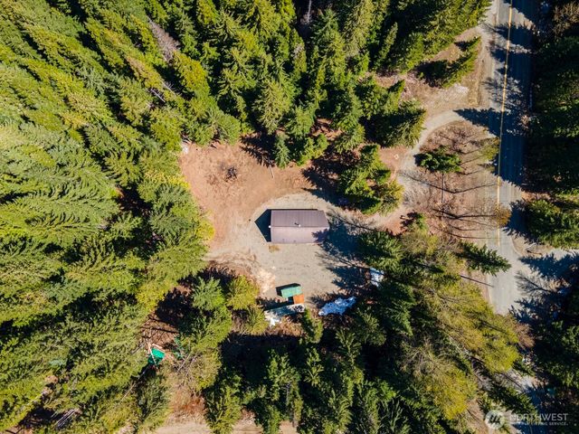 4711 Kachess Lake Rd, Easton, WA 98925