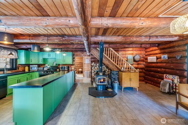 4711 Kachess Lake Rd, Easton, WA 98925