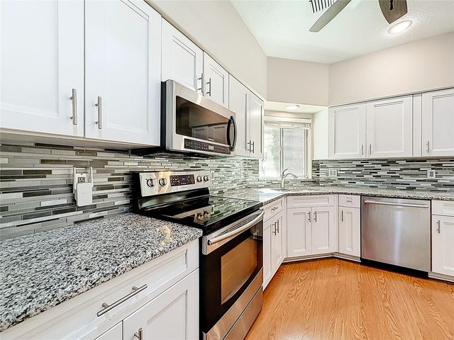 848 CREPE MYRTLE CIRCLE, Apopka, FL 32712