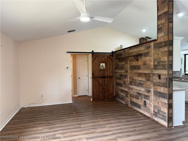 55 Lake Side Trail, Lake Placid, FL 33852
