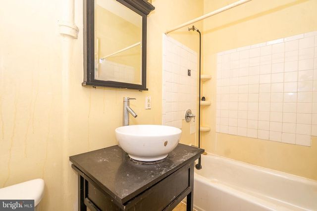 2550 BOYD ST, Baltimore, MD 21223