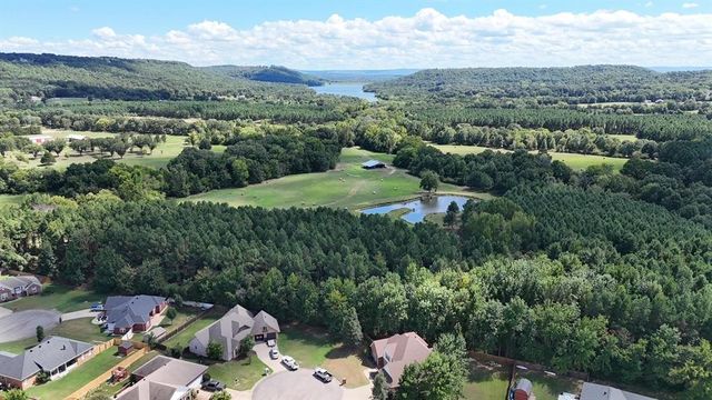 28 Angelfish Court, Russellville, AR 72802