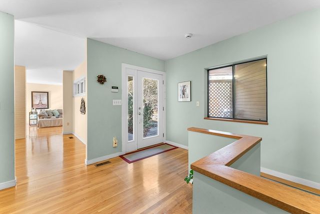 84 Davison Dr., Lincoln, MA 01773