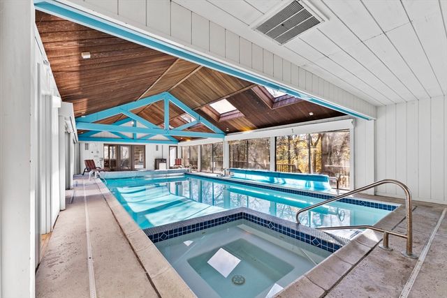 84 Davison Dr., Lincoln, MA 01773