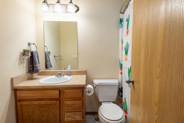 987 S Natalie Avenue, Springfield, MO 65802