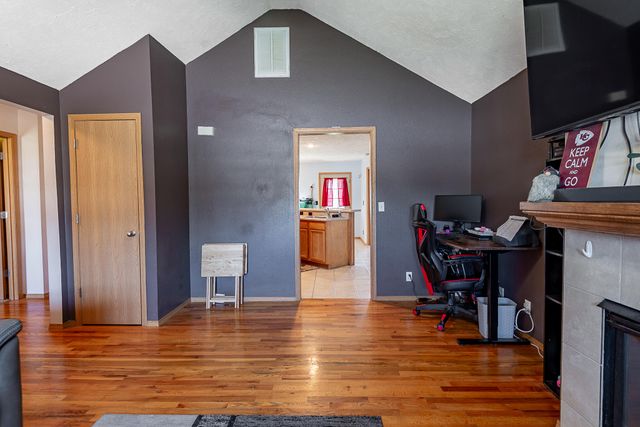 987 S Natalie Avenue, Springfield, MO 65802