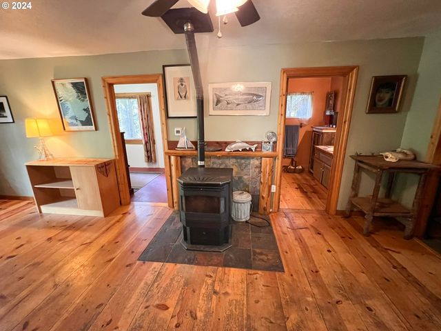 71911 BEAVER SPRINGS Rd, Rainier, OR 97048