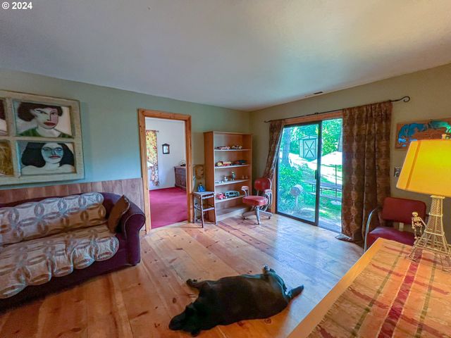 71911 BEAVER SPRINGS Rd, Rainier, OR 97048