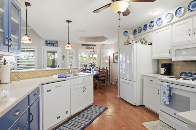 4117 Fairway Drive, De Cordova, TX 76049
