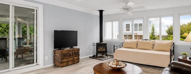 45 Haven Street, Warwick, RI 02889