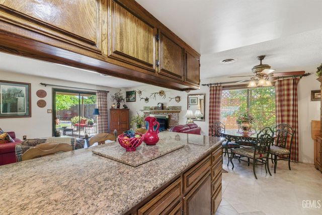 7605 Valemount Drive, Bakersfield, CA 93309