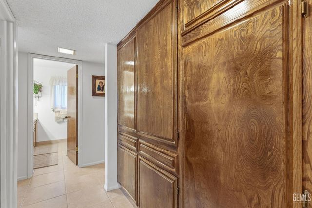 7605 Valemount Drive, Bakersfield, CA 93309