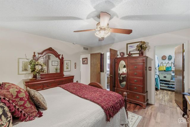 7605 Valemount Drive, Bakersfield, CA 93309