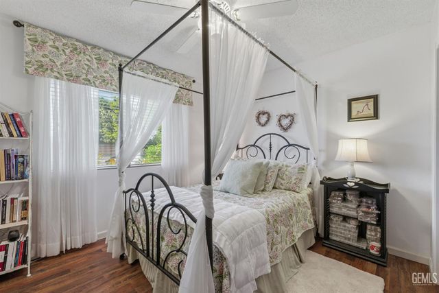 7605 Valemount Drive, Bakersfield, CA 93309